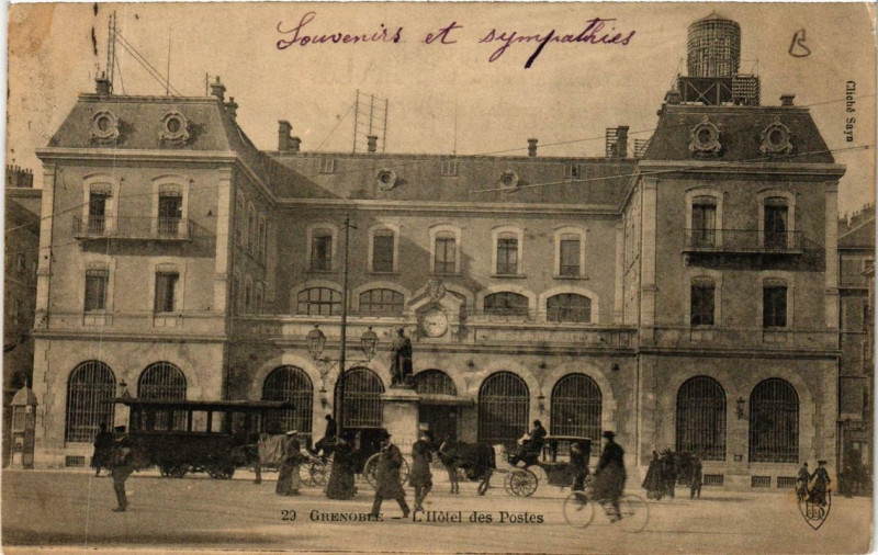 Carte postale ancienne Grenoble L'Hotel des Postes à Grenoble