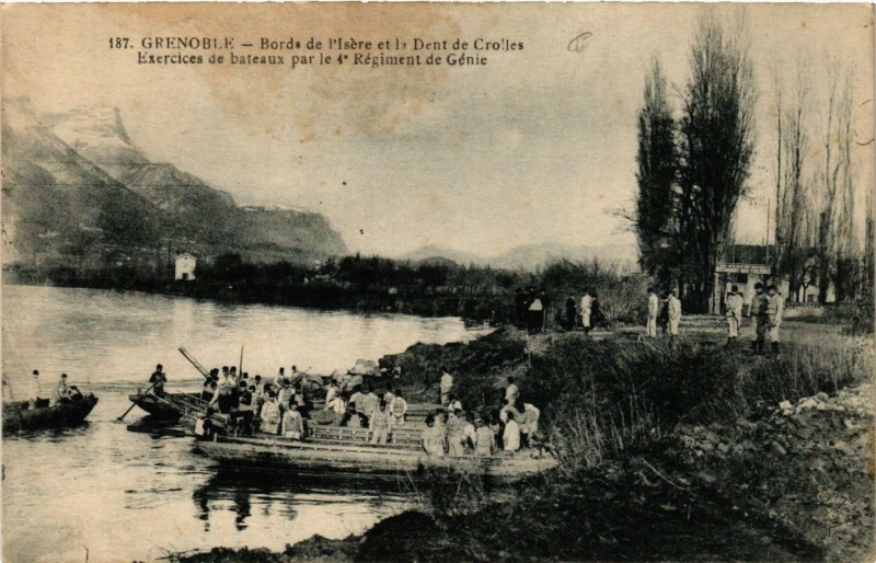 Carte postale ancienne Grenoble Bords de l'Isere et la Dent de Crolles à Grenoble