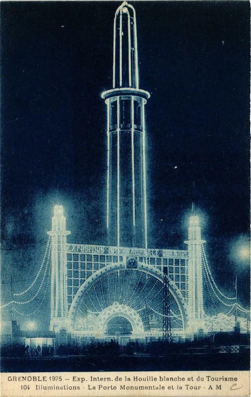 Carte postale ancienne Grenoble Illuminations La Porte Monumentale et la Tour à Grenoble