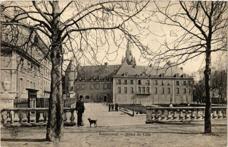 Carte postale ancienne Grenoble Hotel de Ville à Grenoble