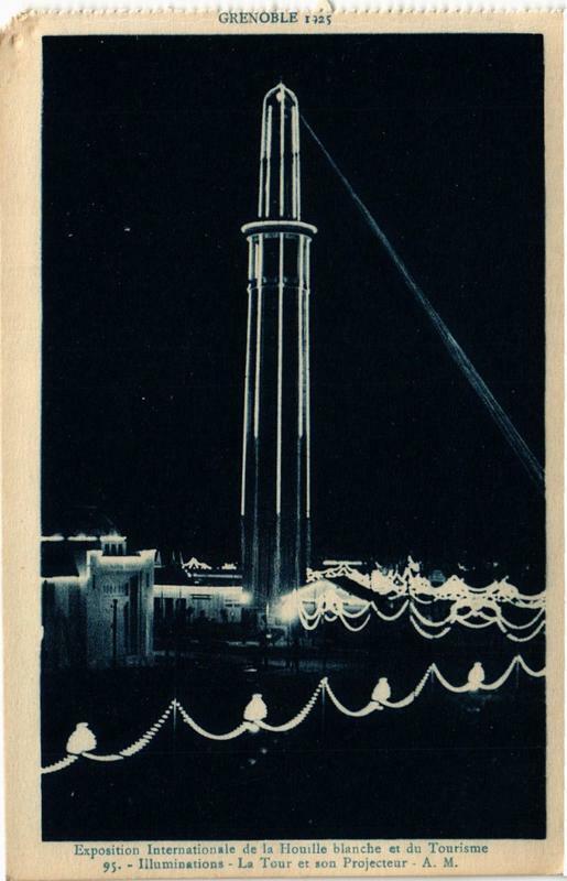 Carte postale ancienne Grenoble Illuminations La Tour et son Projecteur à Grenoble