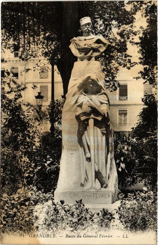 Carte postale ancienne Grenoble Buste du General Fevrier à Grenoble