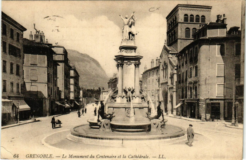 Carte postale ancienne Grenoble - Le Mon. du Centenaire et la Cathédrale à Grenoble