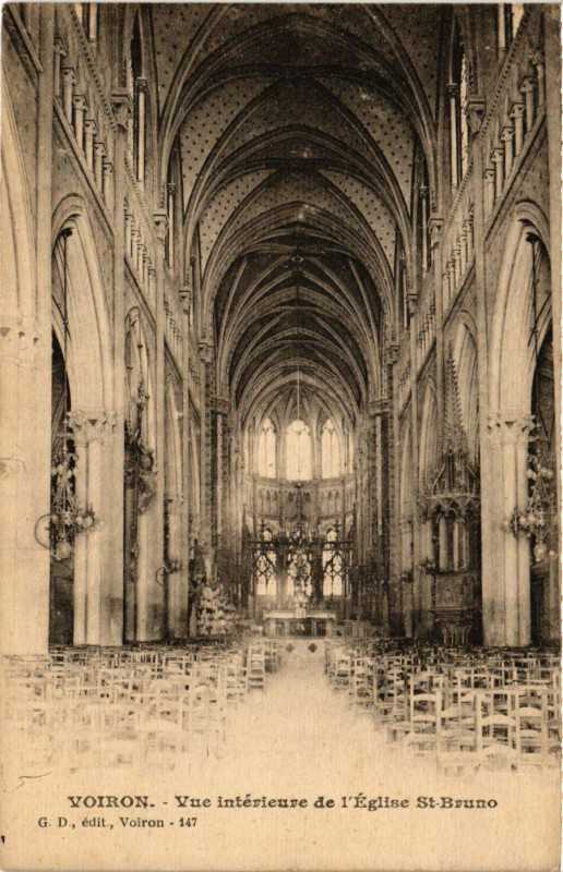 Carte postale ancienne Voiron - Vue Intérieure de l'Eglise Saint-Bruno à Voiron