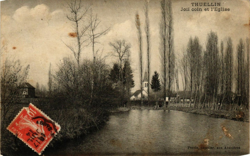 Carte postale ancienne Thuellin - Joil coin et l'Eglise