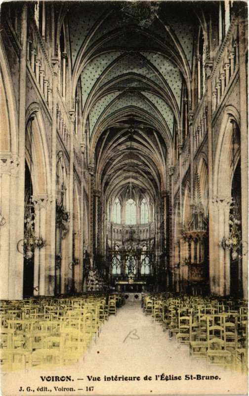 Carte postale ancienne Voiron - Vue Intérieure de l'Eglise Saint-Bruno à Voiron