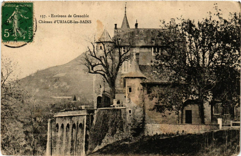 Carte postale ancienne Env. de Grenoble - Chateau d'Uriage-les-Bains à Grenoble