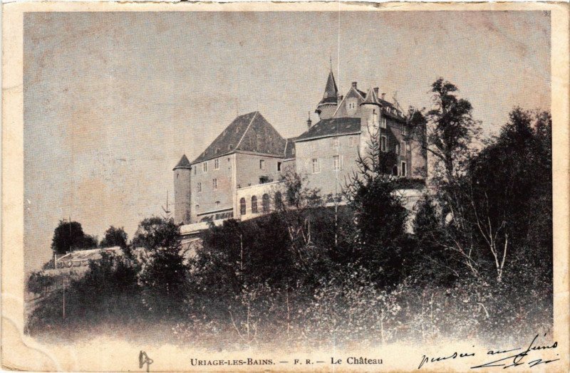 Carte postale ancienne Uriage-les-Bains - Le Chateau