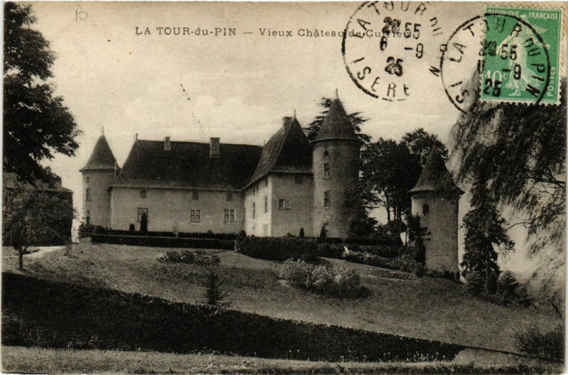 Carte postale ancienne La Tour-du-Pin - Vieux Chateau de Curlieu à La Tour-du-Pin
