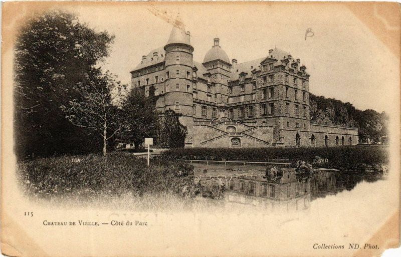 Carte postale ancienne Chateau de Vizille - Cote du Parc à Vizille