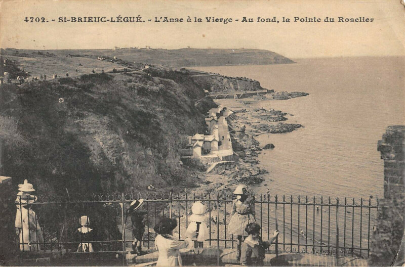 Carte postale ancienne Saint Brieuc Le Legue L'Anse A La Vierge Pointe Du Roselier à Saint-Brieuc