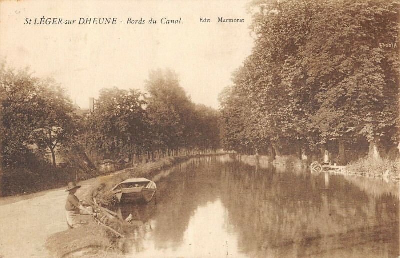 Carte postale ancienne Saint Leger Sur Dheune Bords Du Canal