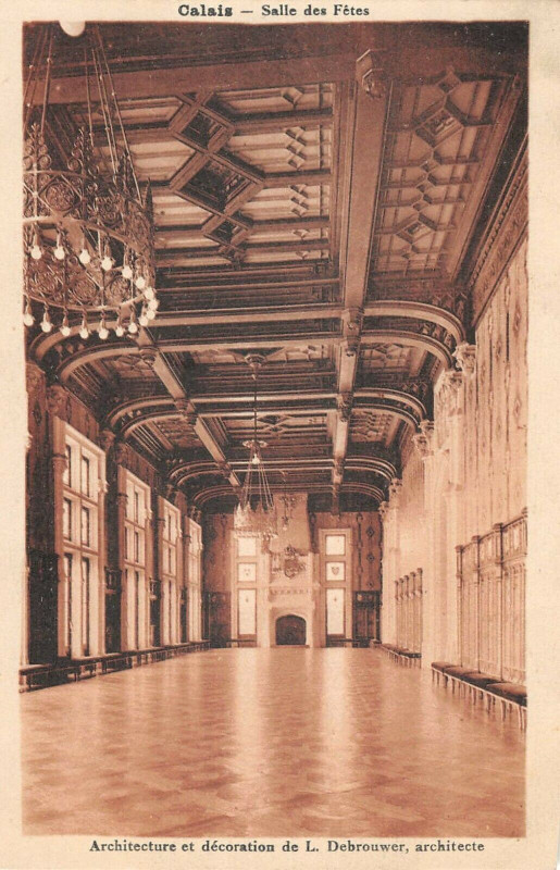 Carte postale ancienne Calais Salle Des Fetes à Calais