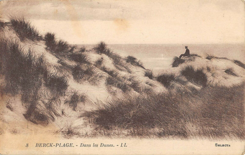 Carte postale ancienne Berck Plage Dans Les Dunes à Berck