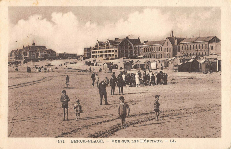 Carte postale ancienne Berck Plage Vue Sur Les Hopitaux à Berck