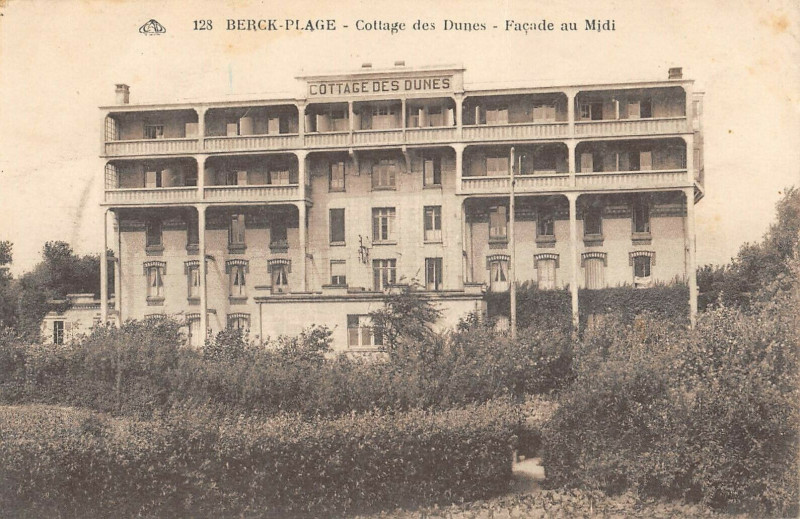 Carte postale ancienne Berck Plage Cottage Des Dunes Facade Au Midi à Berck