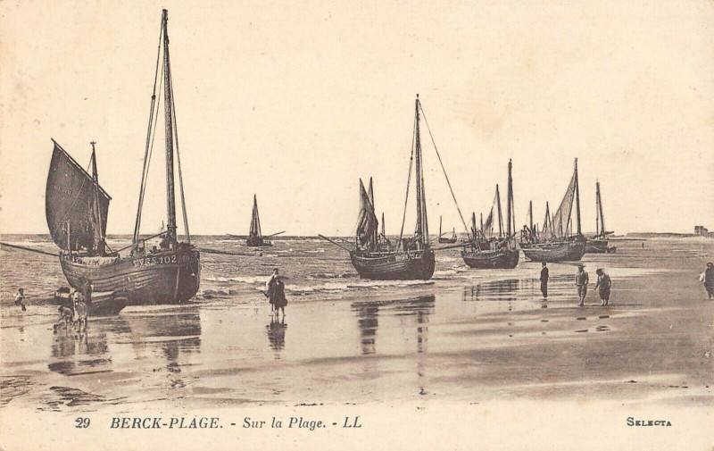 Carte postale ancienne Berck Plage Sur La Plage à Berck
