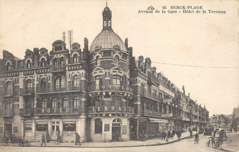 Carte postale ancienne Berck Plage Avenue De La Gare Hotel De La Terrasse à Berck