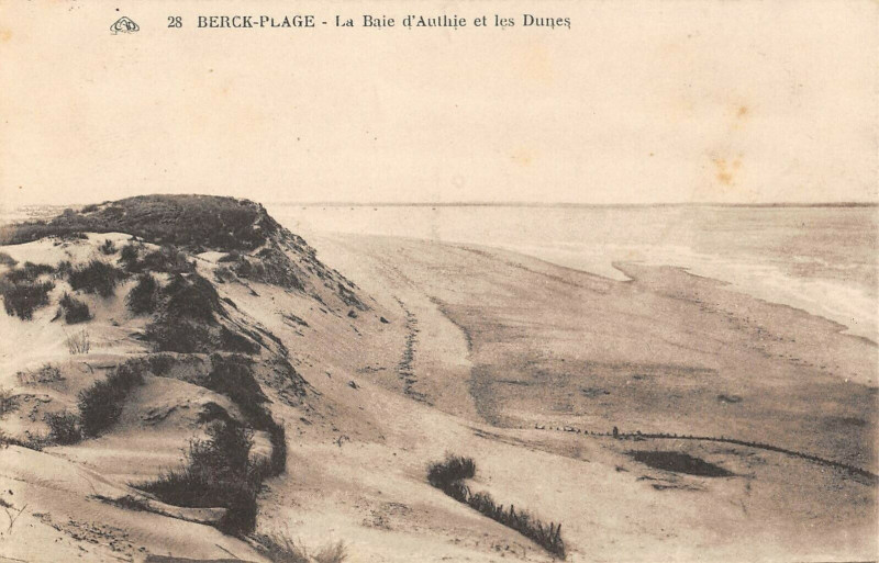 Carte postale ancienne Berck Plage La Baie D'Authie Et Les Dunes à Berck