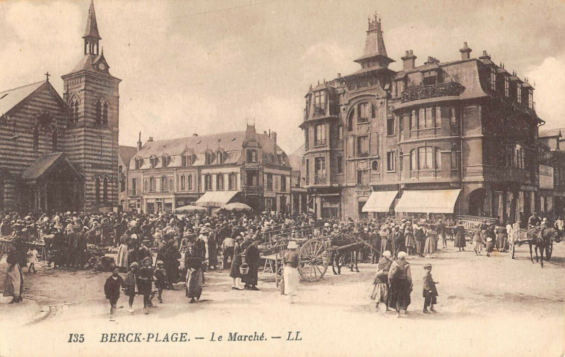 Carte postale ancienne Berck Plage Le Marche à Berck