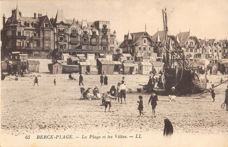 Carte postale ancienne Berck Plage La Plage Et Les Villas à Berck