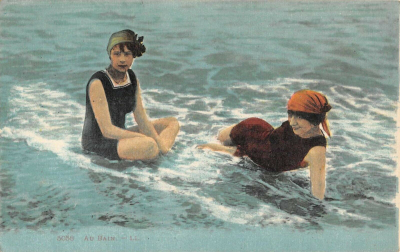 Carte postale ancienne Berck Plage Au Bain à Berck