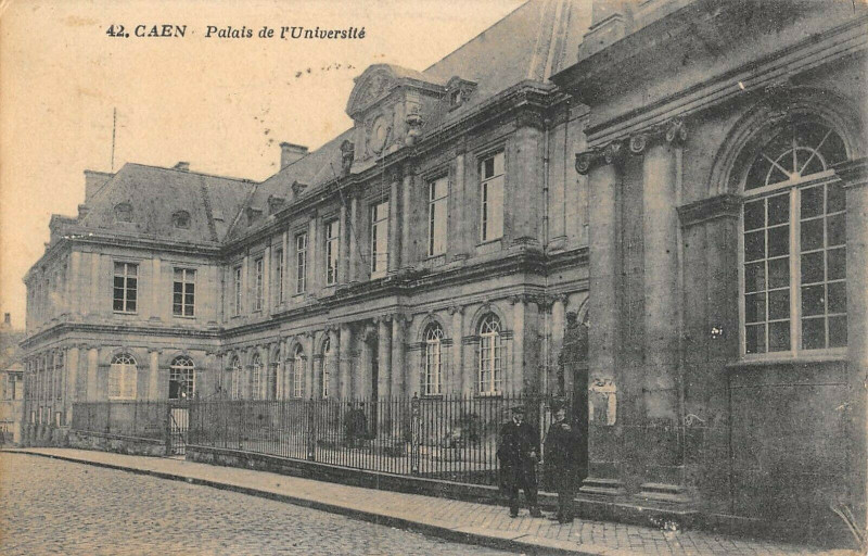 Carte postale ancienne Caen Palais De L'Universite à Caen