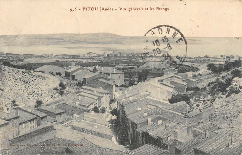 Carte postale ancienne Fitou Vue Generale Et Les Etangs à Fitou