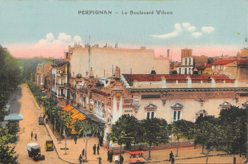 Carte postale ancienne Perpignan Le Boulevard Wilson à Perpignan