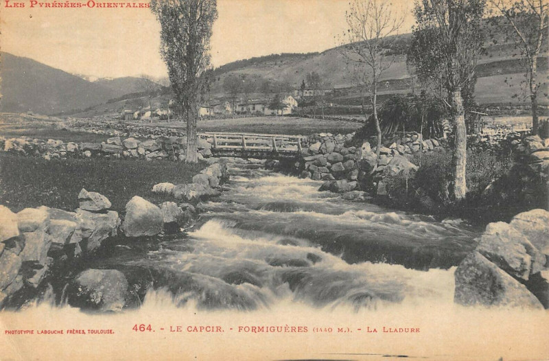 Carte postale ancienne Formigueres La Lladure à Ur