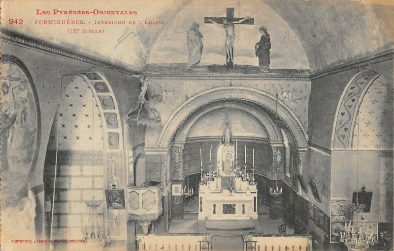Carte postale ancienne Formigueres Interieur De L'Eglise à Ur