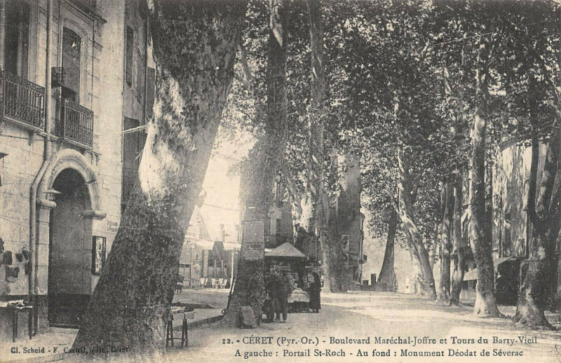 Carte postale ancienne Ceret Boulevard Marechal Joffre