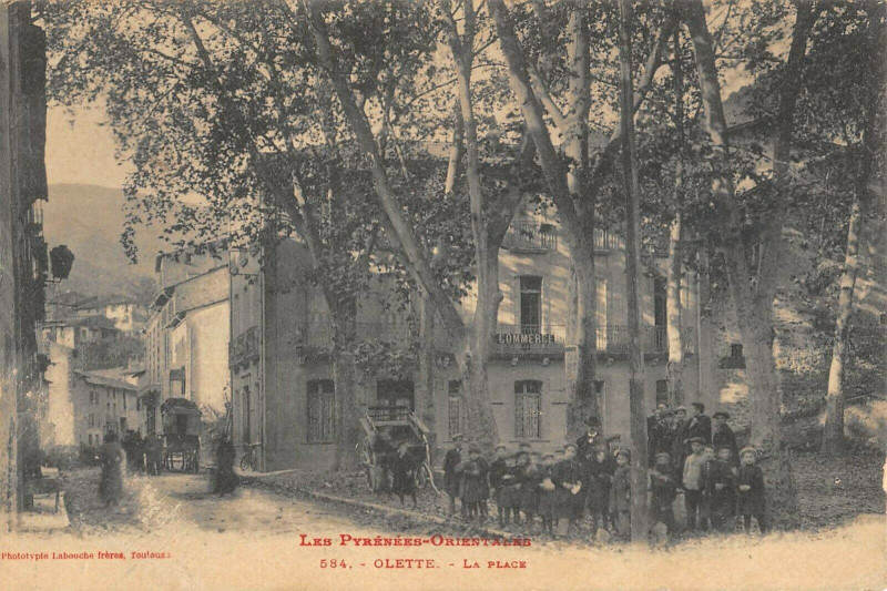 Carte postale ancienne Olette La Place à Olette