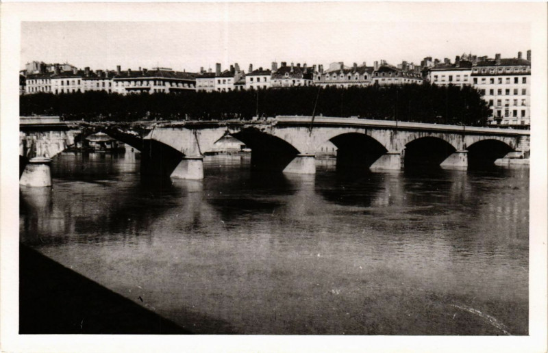 Carte postale ancienne Pont du change