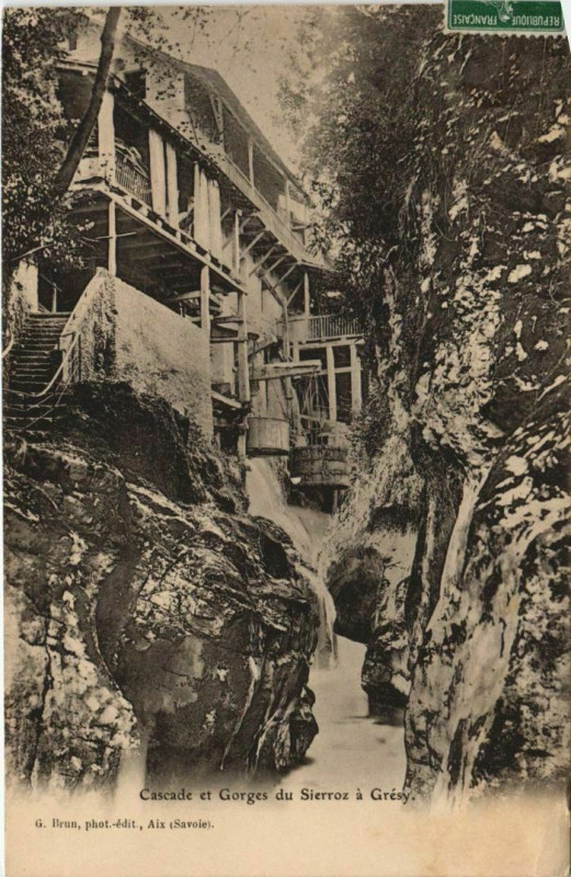 Carte postale ancienne Cascade et Gorges du Sierroz a Gresy