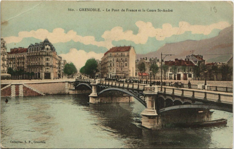 Carte postale ancienne Grenoble Le Pont de France et le Cours Saint-Andre à Grenoble