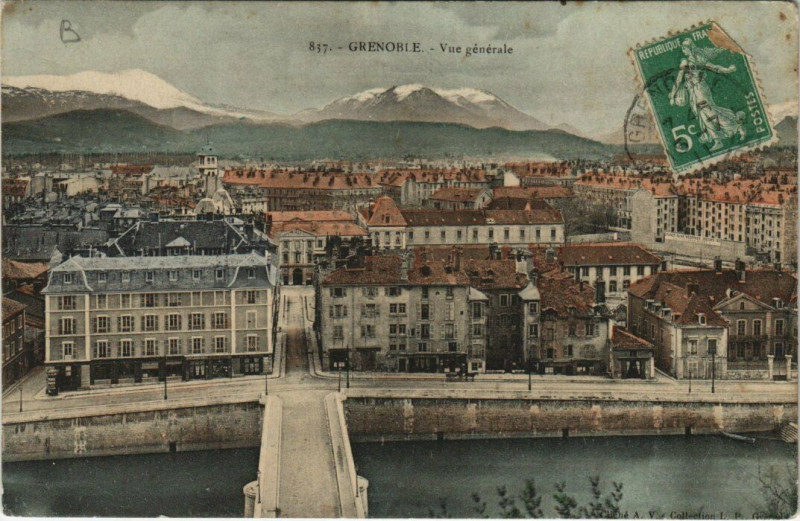 Carte postale ancienne Grenoble Vue générale à Grenoble
