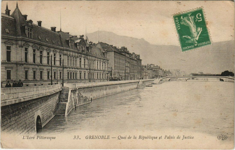 Carte postale ancienne Grenoble Quai de la Republique et Palais de Justice à Grenoble