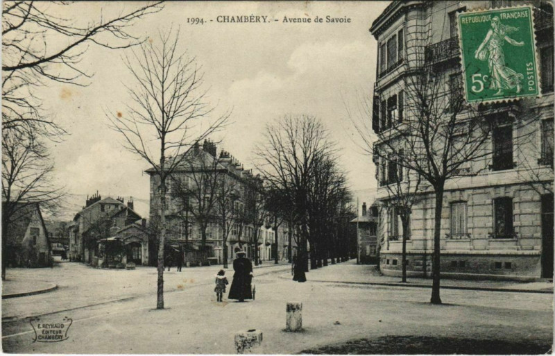 Carte postale ancienne Chambery Avenue de la Savoie