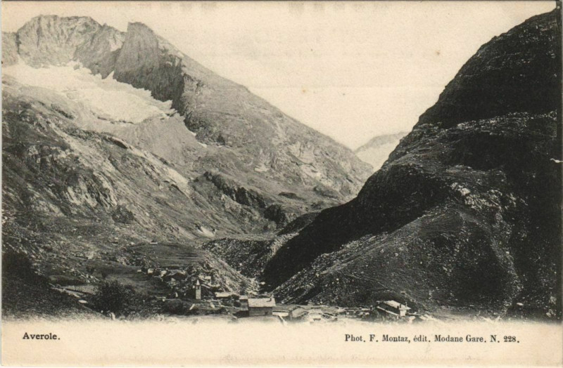 Carte postale ancienne Bessans Averole - Vue Panoramique à Bessans
