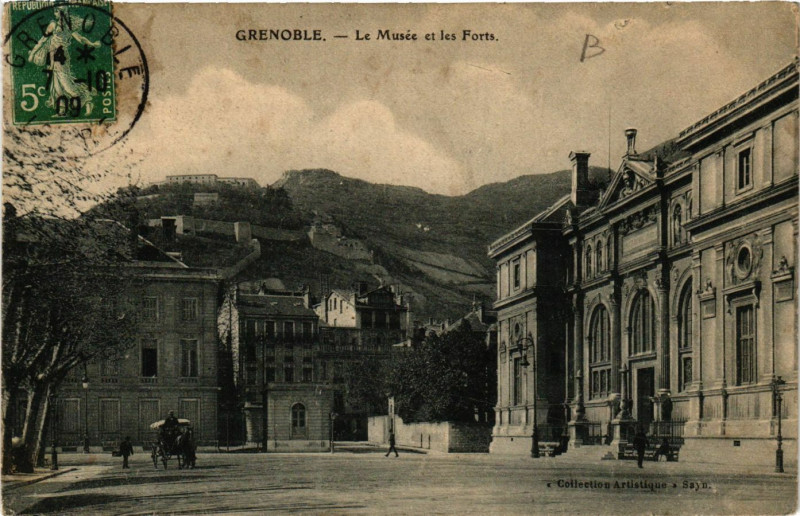 Carte postale ancienne Grenoble - Le Musée et les Forts à Grenoble