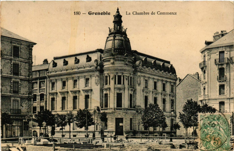 Carte postale ancienne Grenoble - La Chambre de Commerce à Grenoble