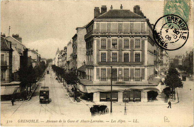 Carte postale ancienne Grenoble - Avenue de la Gare et Alsace-Lorraine à Grenoble