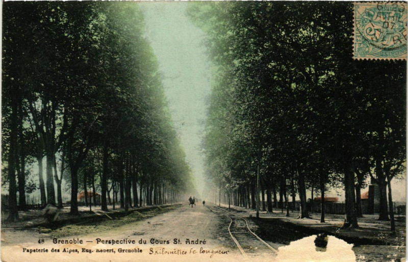 Carte postale ancienne Grenoble - Perspective du Cours Saint-Andre à Grenoble