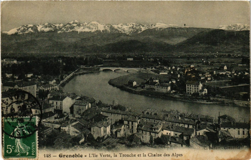 Carte postale ancienne Grenoble - L'Ile Verte la Tronche et la Chaine des Alpes à Grenoble