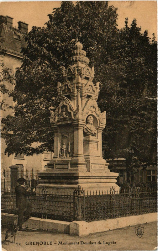 Carte postale ancienne Grenoble - Mon. Doudart de Lagrée à Grenoble