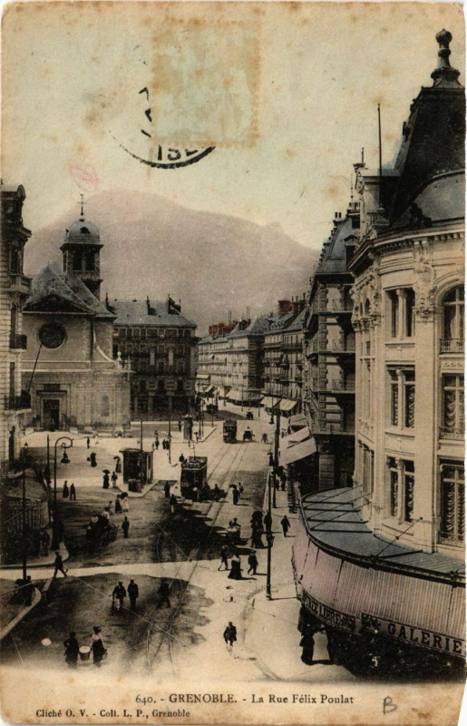 Carte postale ancienne Grenoble - La Rue Felix-Poulat à Grenoble