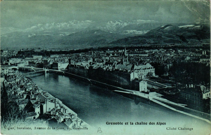 Carte postale ancienne Grenoble et la chaine des Alpes à Grenoble