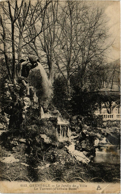 Carte postale ancienne Grenoble - Jardin de Ville - Le Torrent (d'Urbain Basset) à Grenoble
