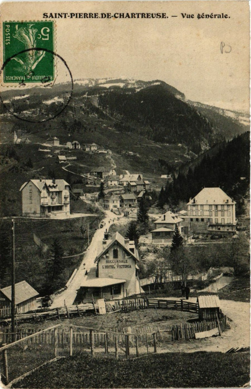 Carte postale ancienne Saint-Pierre-de-Chartreuse - Vue générale à Saint-Pierre-de-Chartreuse